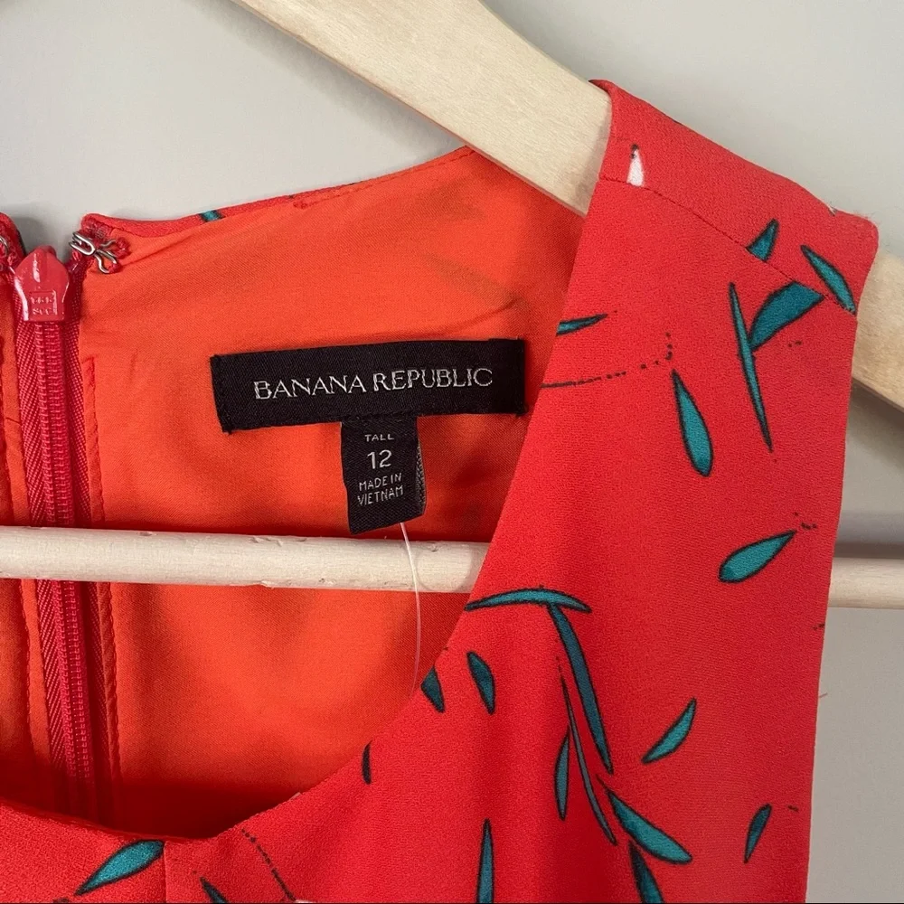 NWOT Banana Republic Paneled Skater Dress - Picture 5 of 5